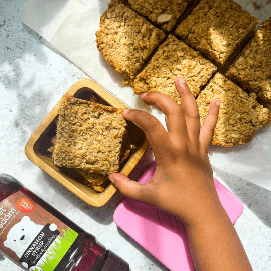 cinnamon and apple flapjacks