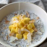 coconut and mango overnight oats