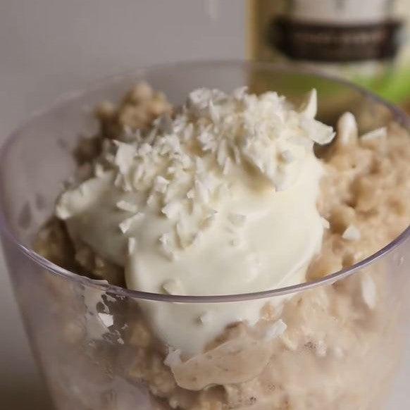 creamy coconut overnight oats